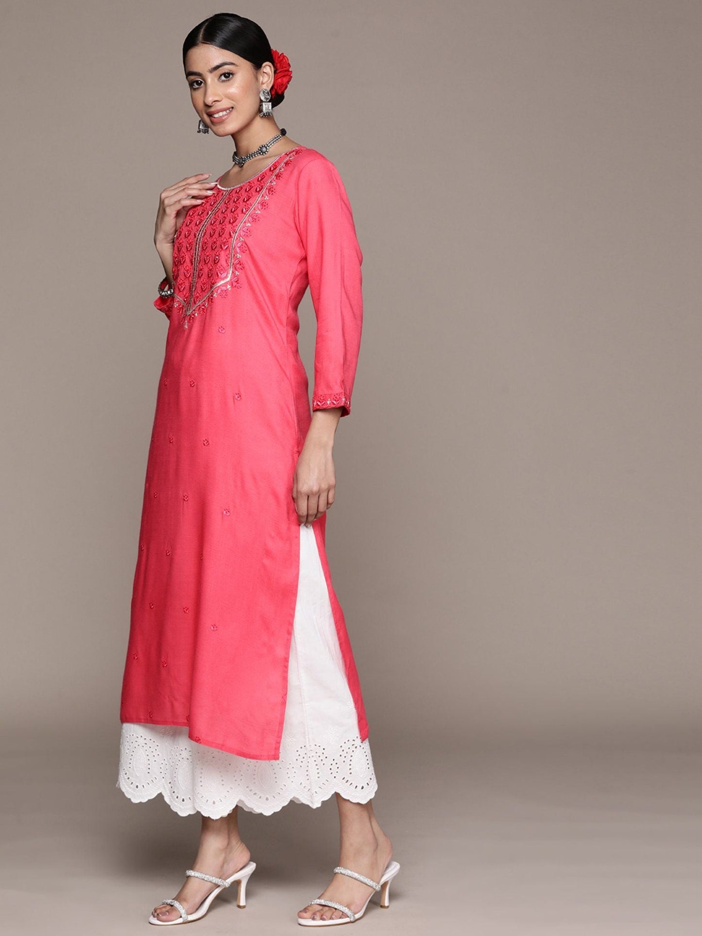 ISHIN Women's Floral Straight Kurta