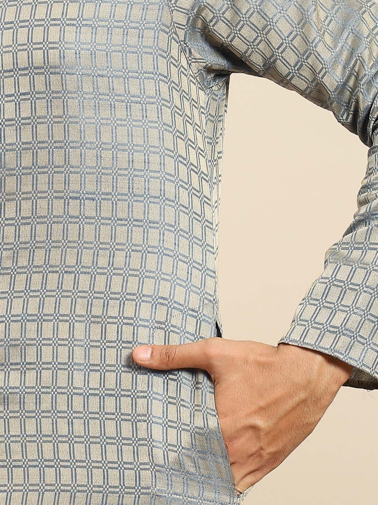 Amodh by Kisah Men Grey Kurta (Set of 2)