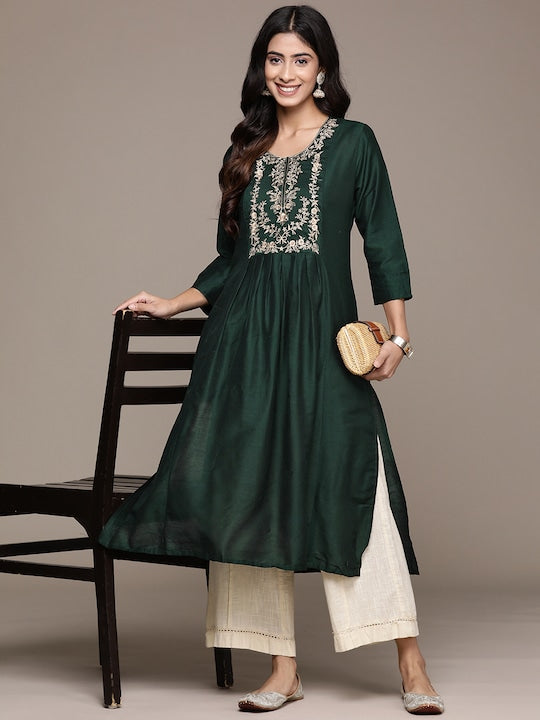 Anubhutee Floral Embroidered Zari Kurta
