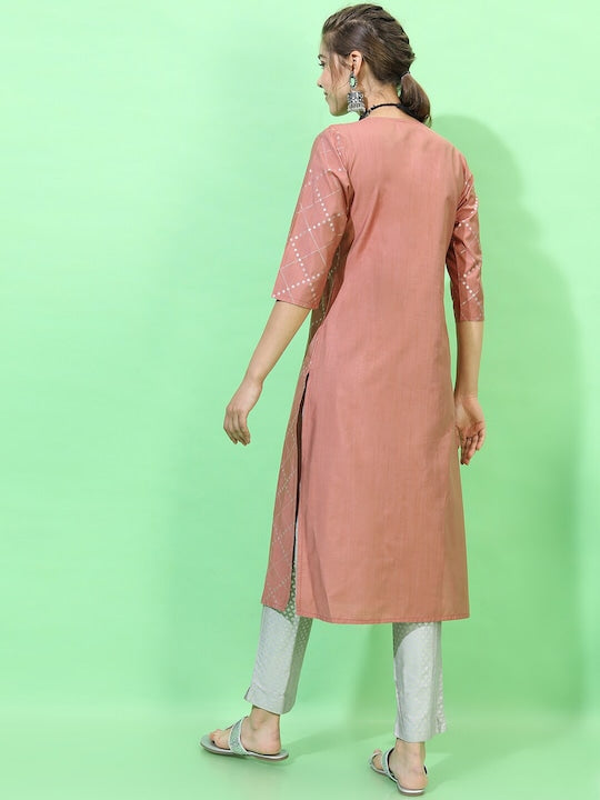 Vishudh Women Orange Viscose Rayon Kurta