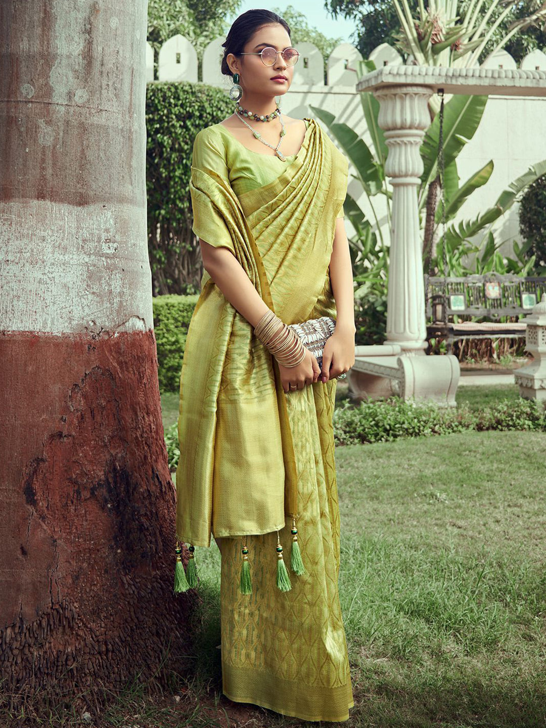 Satrani Ethnic Motifs Woven Design Zari Banarasi Saree