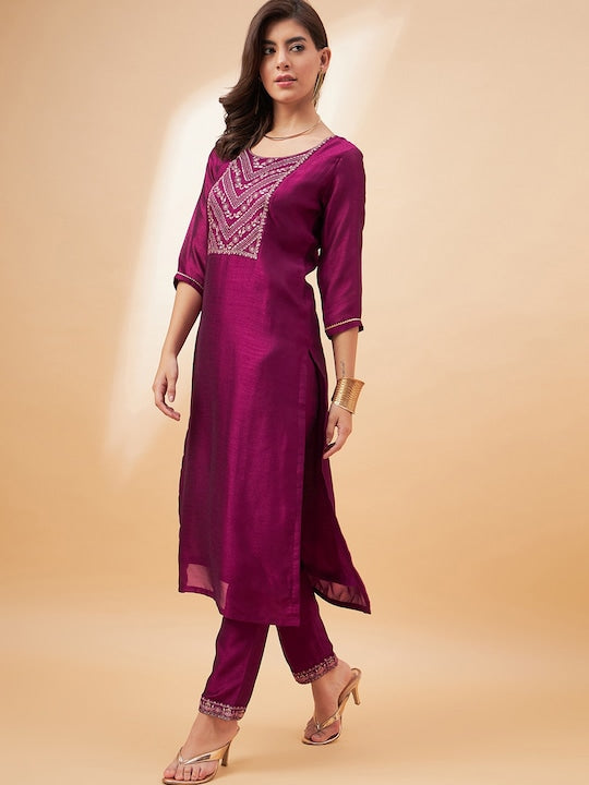 All about you Ethnic Motifs Yoke Design Mirror Work Straight Kurta With Trousers