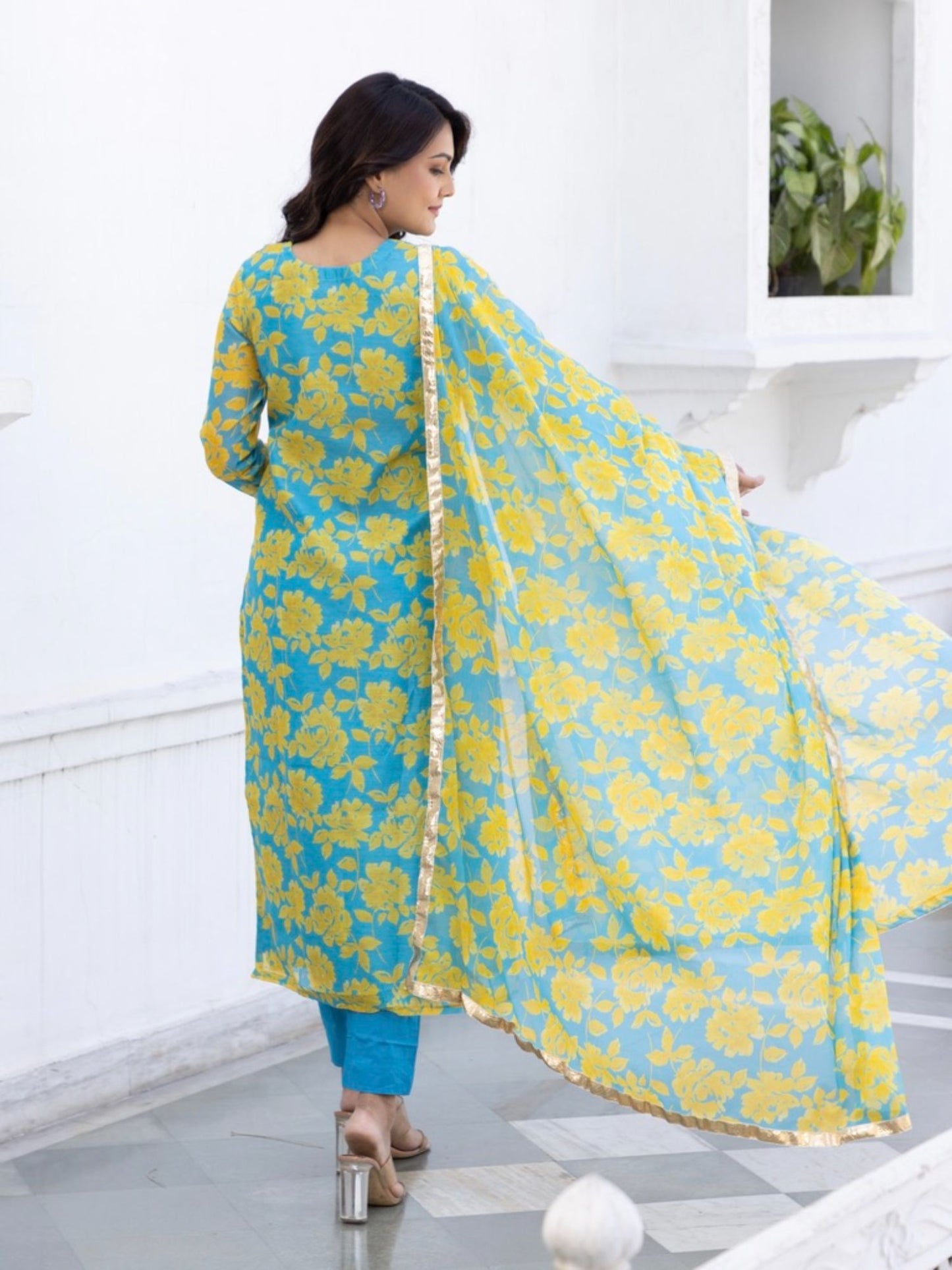 ONEWE INDIA Sandhya Suit (Set of 3)