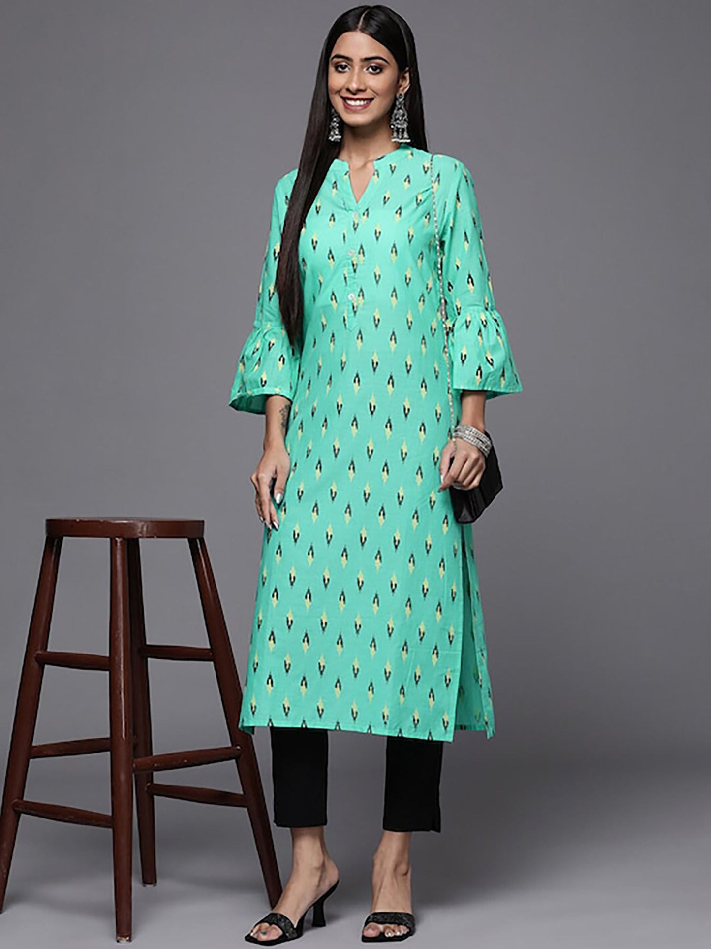 KSUT Turquoise Printed Straight Kurta with Mandarin Collar