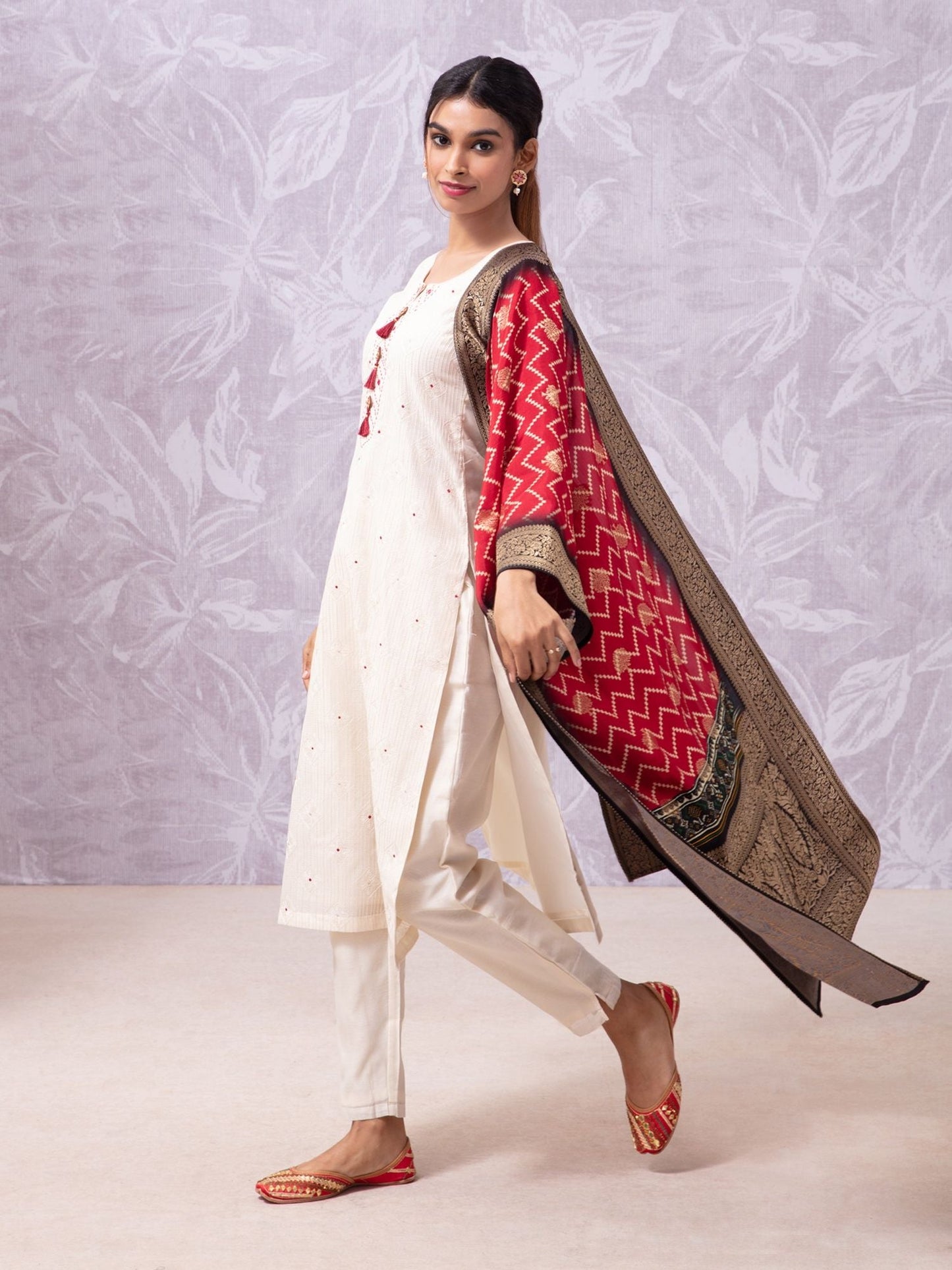 Likha Shaan-e-Avadh offwhite Kurta, Pant and Brocade Dupatta LIKSKD104 (Set of 3)