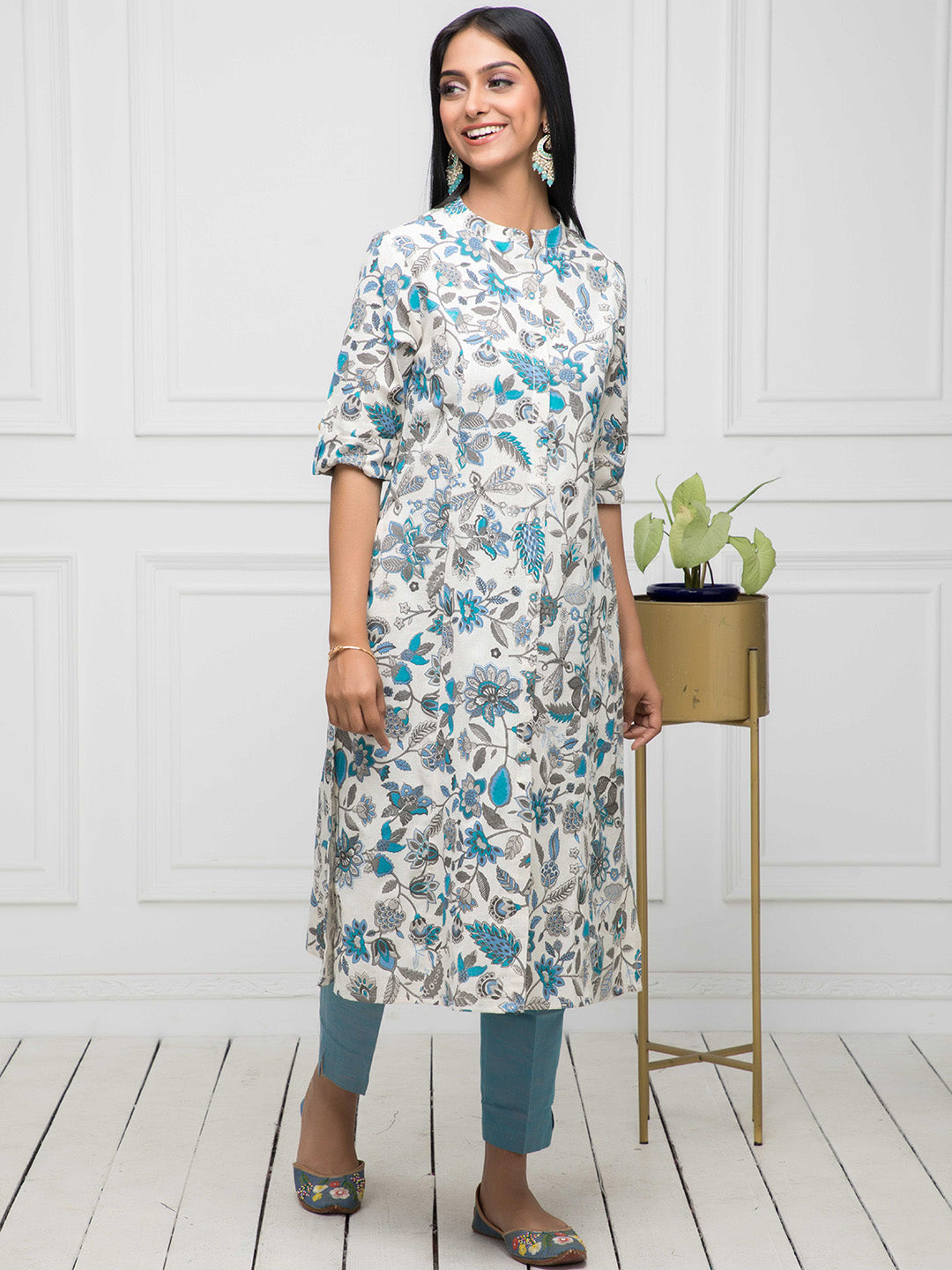 Myshka Floral Printed Mandarin Collar Cotton Kurta