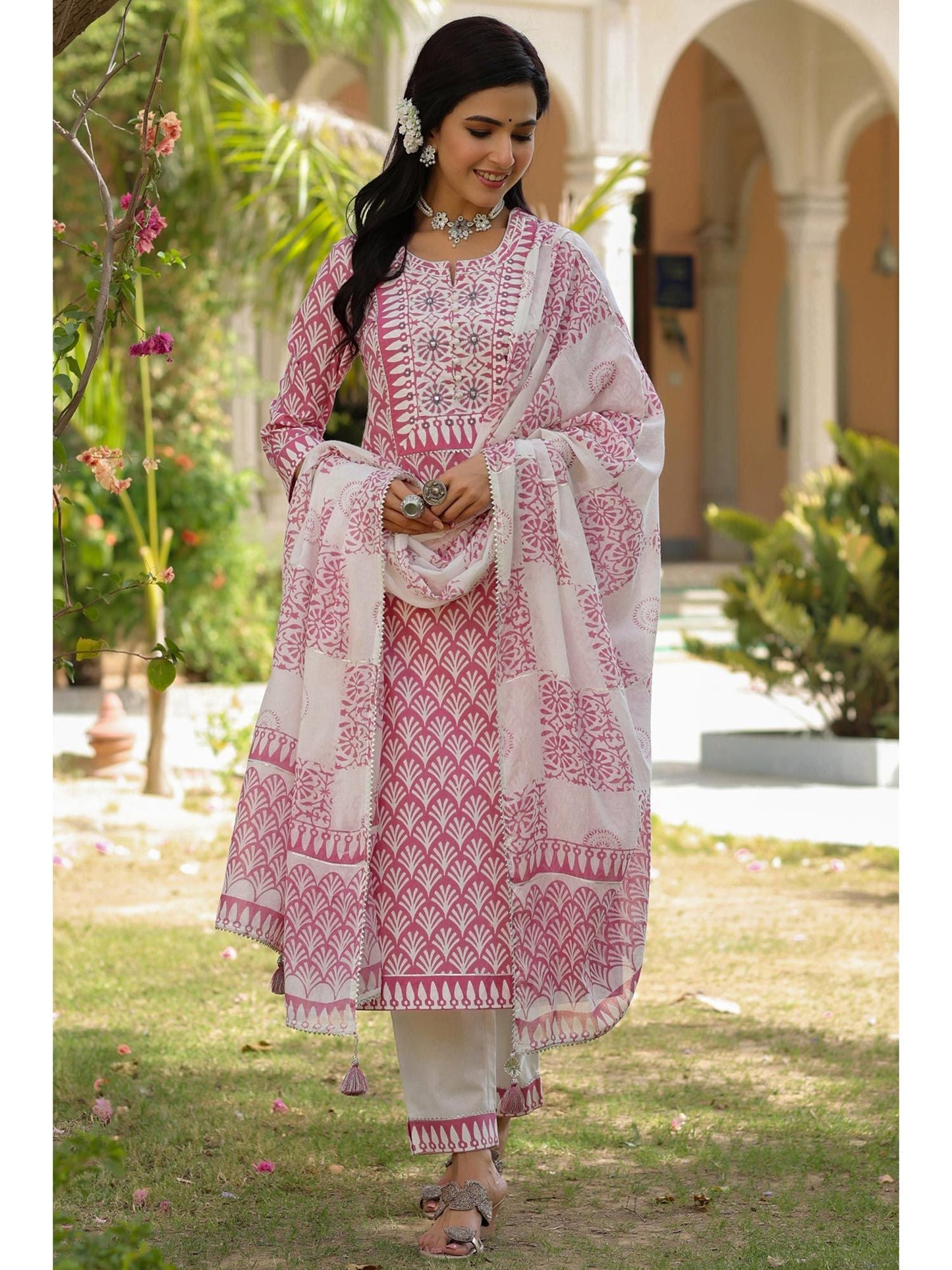 PIROH Womens Floral Print Kurta Pant Dupatta Set (Set of 3)