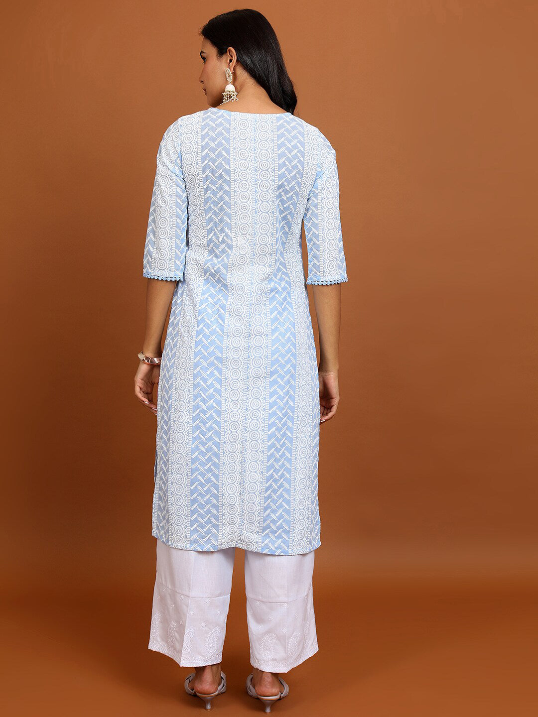 Vishudh Ethnc Motif Embroidered Straight Kurta