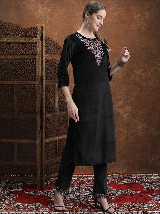 Vishudh Black Floral Yoke Design Embroidered Straight Kurta