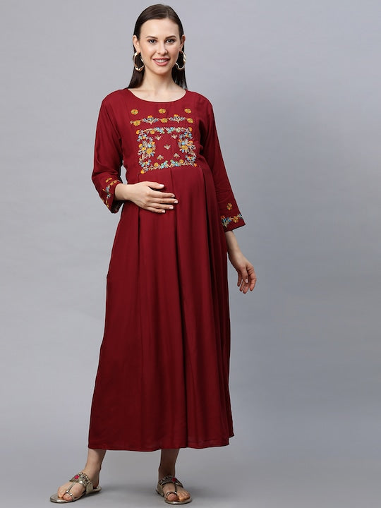 MomToBe Women Maroon Solid Maternity Nursing Dress