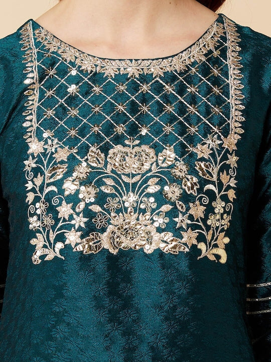 Varanga Women Green & Gold-Toned Embellished Yoke Design Straight Kurta