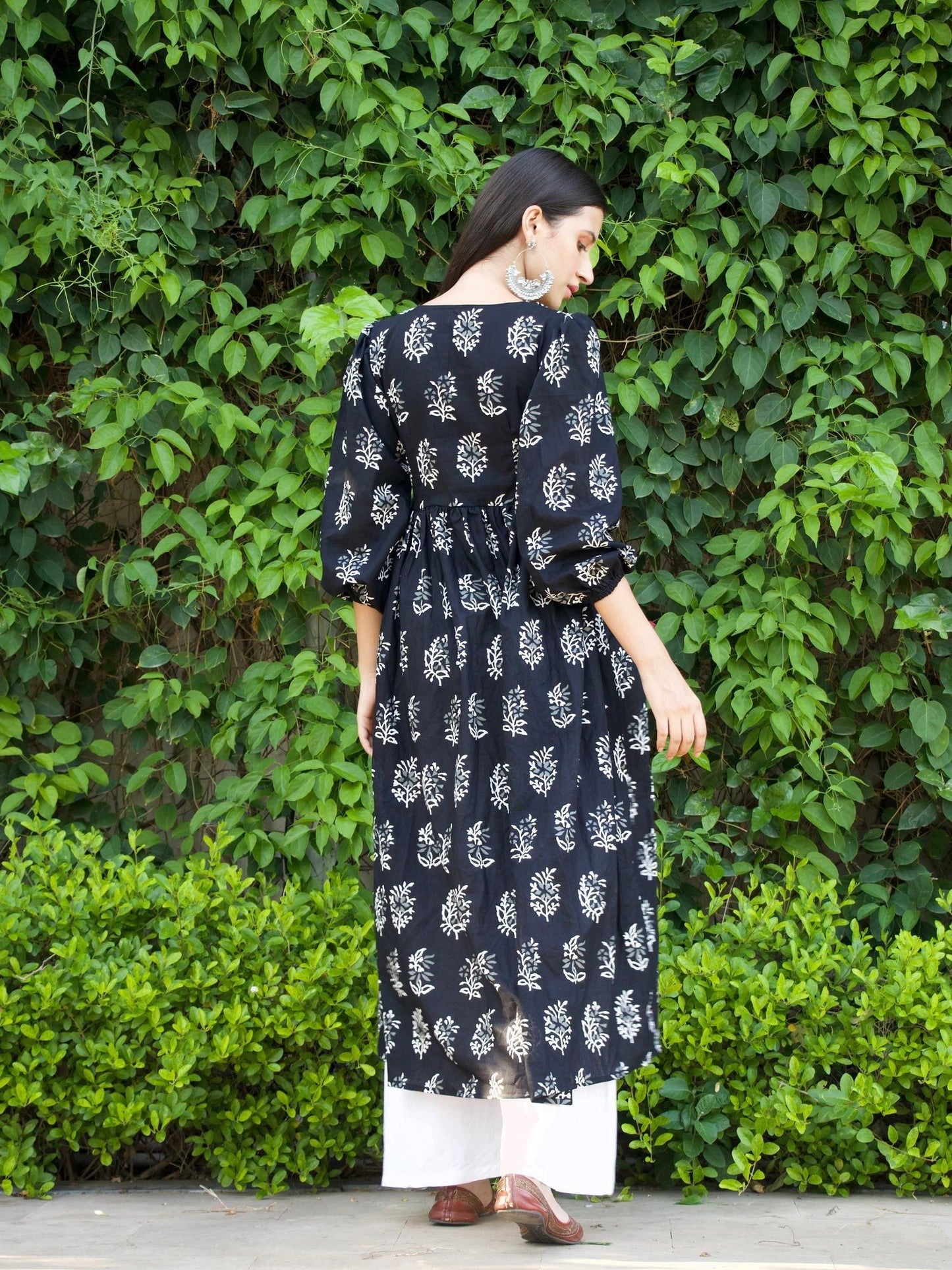 ONEWE INDIA Krishna Kameez (Set of 2)