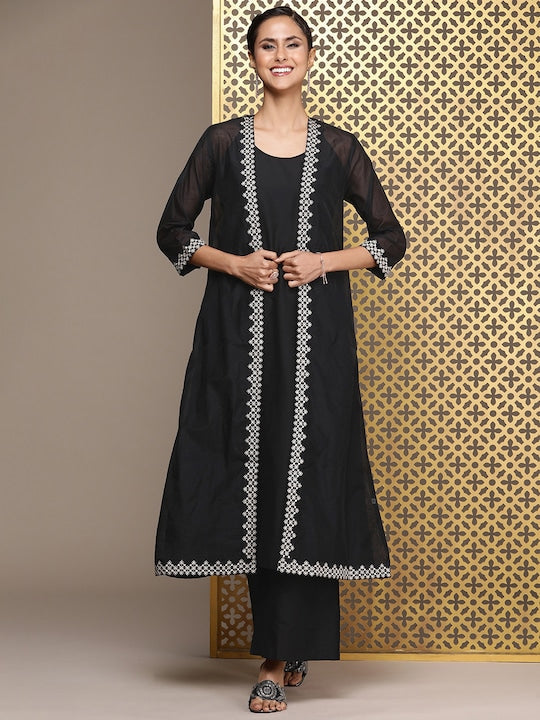House of Pataudi Solid Sleeveless Regular Jashn Kurta with Palazzos & Jacket