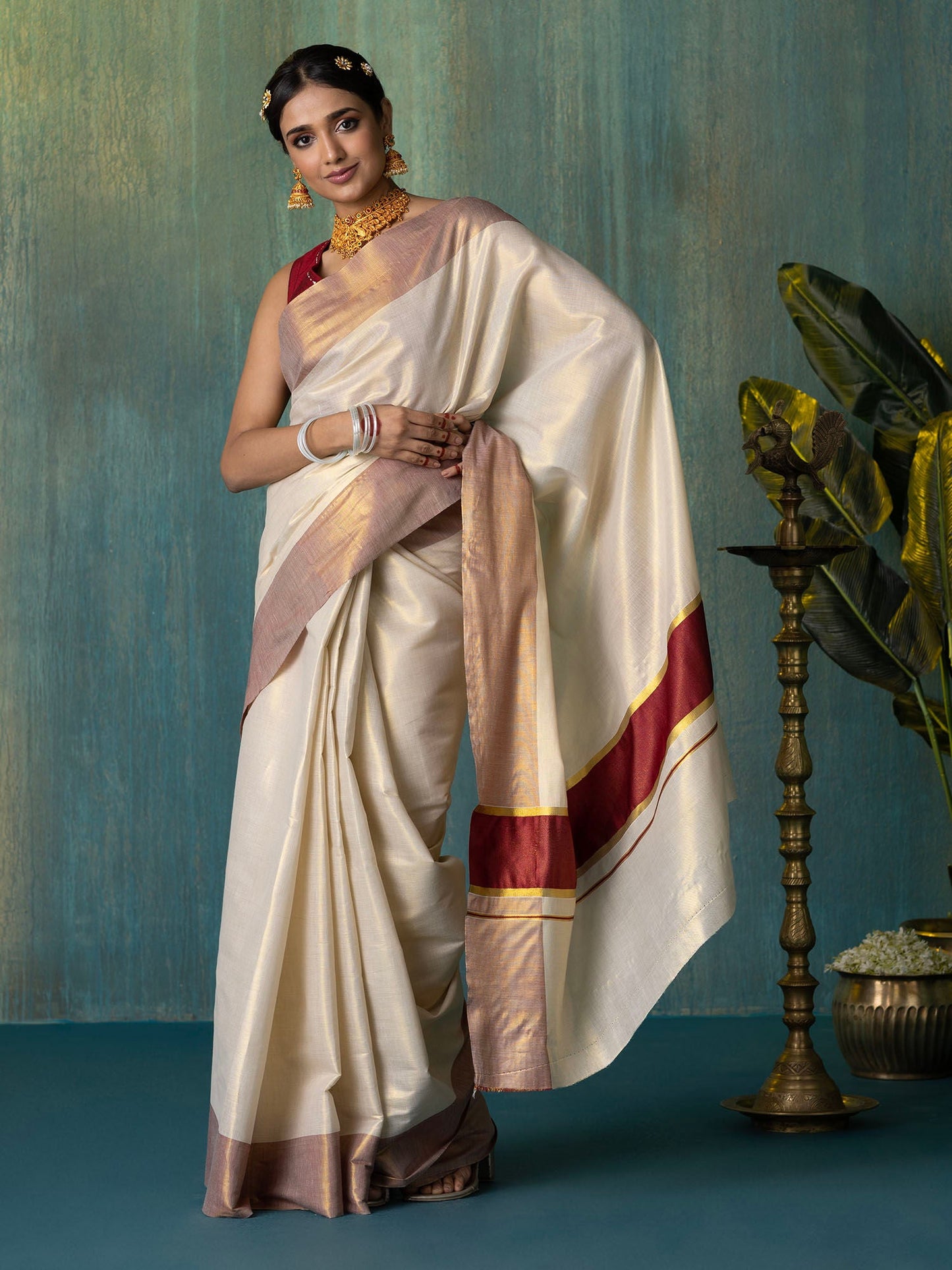 Likha Off-White Maroon Tyohar Kasavu Cotton Zari Saree with Running Blouse LIKSAR124 (Free Size)