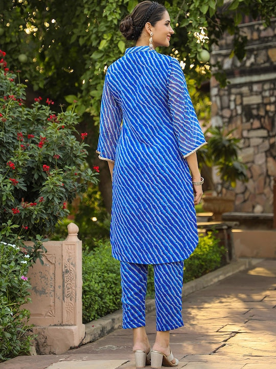 SCAKHI Laheriya Printed Shirt Collar Kurta With Trousers