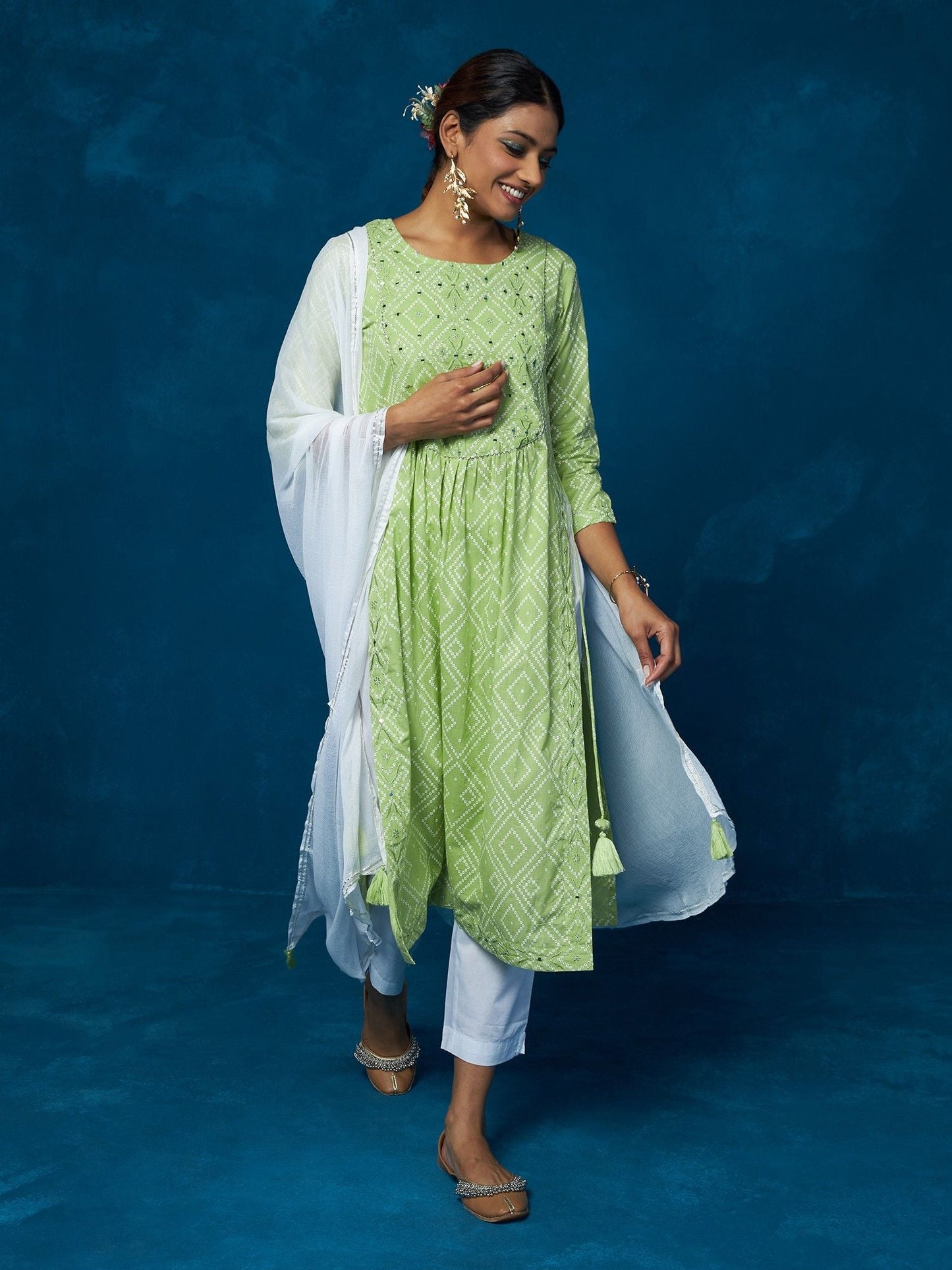 Likha Black Monochrome Floral Printed Alia Cut Flared Kurta LIKSKD90 (Set of 3)