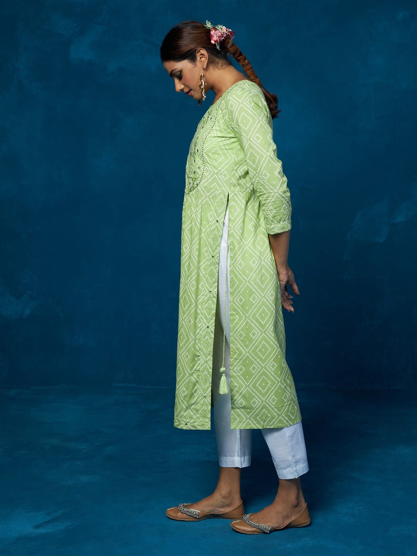 Likha Black Monochrome Floral Printed Alia Cut Flared Kurta LIKSKD90 (Set of 3)