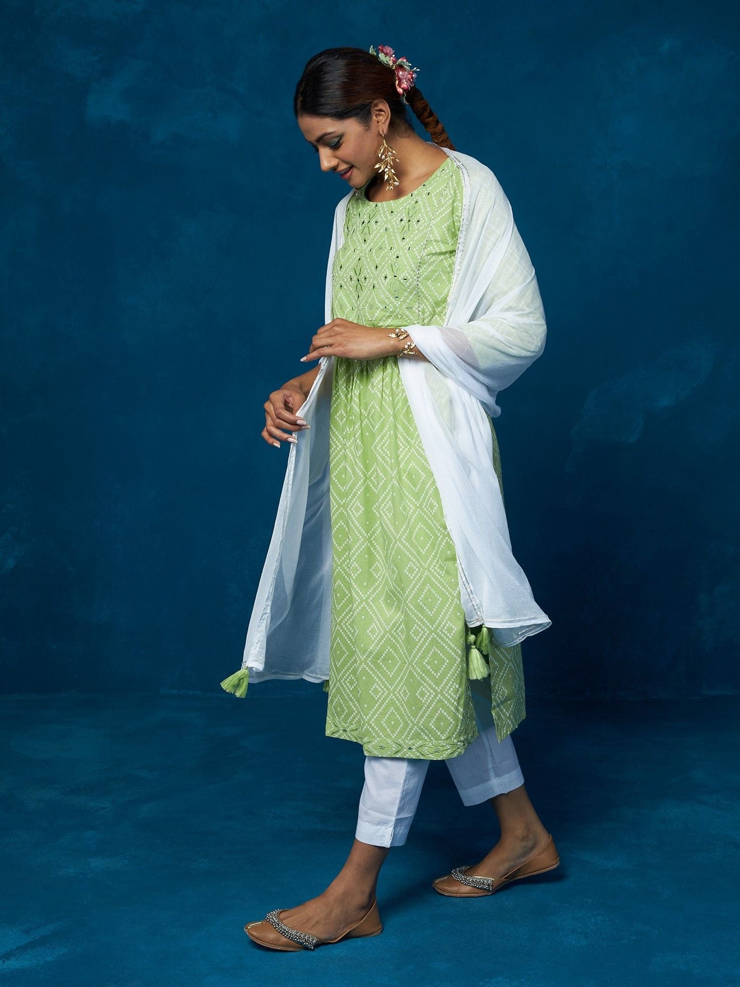 Likha Black Monochrome Floral Printed Alia Cut Flared Kurta LIKSKD90 (Set of 3)