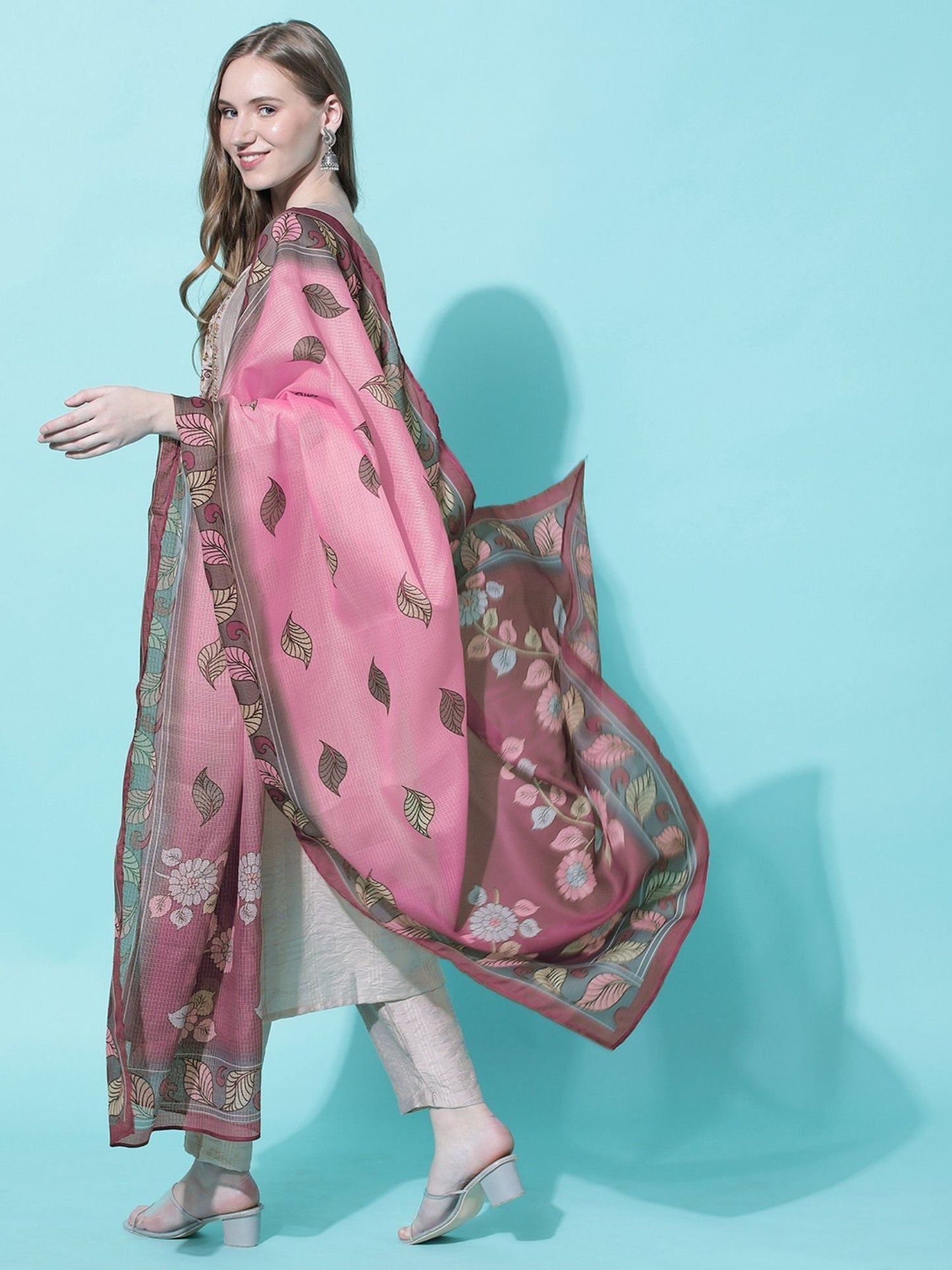 Heeposh Women Embroidered Straight Kurta with Doriya Printed Dupatta (Set of 3)