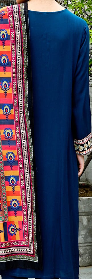 AKS Couture Ethnic Motifs Printed Straight Kurta with Trousers & Dupatta