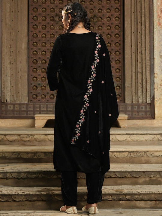 Scakhi Floral Embroidered Notched Neck Velvet Kurta With Trousers & Dupatta