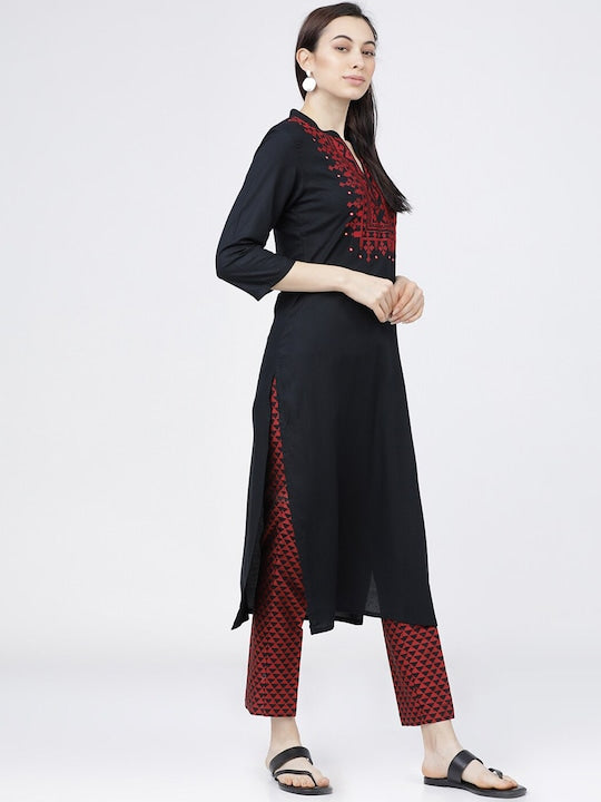 Vishudh Women Black & Red Yoke Design Kurta