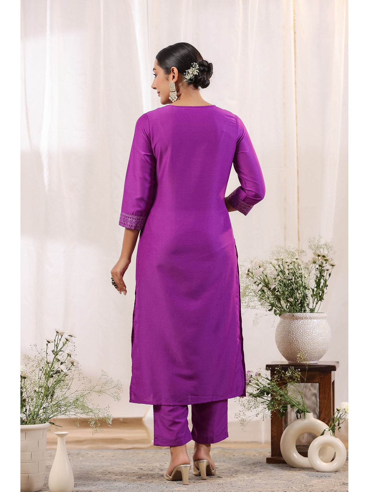 ISHIN Women's Purple Ethnic Motifs Foil Print Straight Kurta with Trousers (Set of 2)