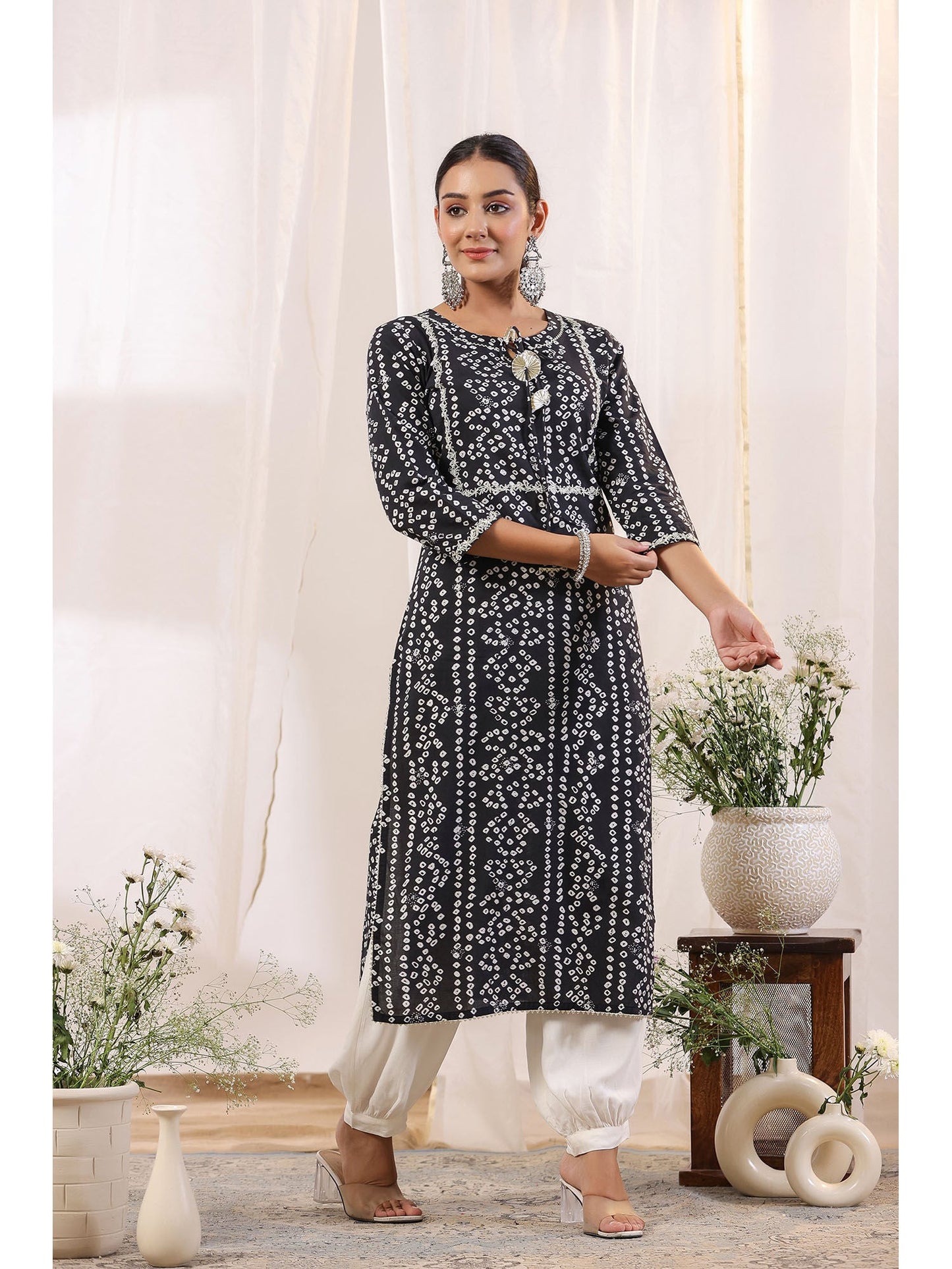 ISHIN Women's Black & Off White Bandhani Printed Gotta Patti Cotton Straight Kurta