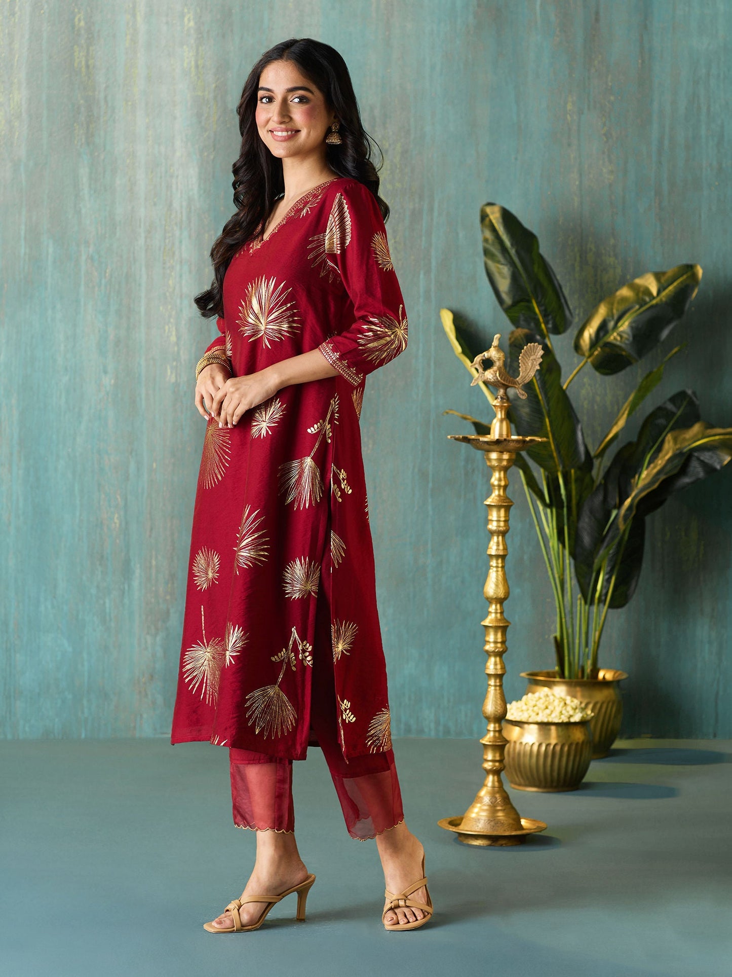 Likha Maroon Tyohar Chanderi Foil Printed Kurta Pant & Dupatta LIKSKD293 (Set of 3)