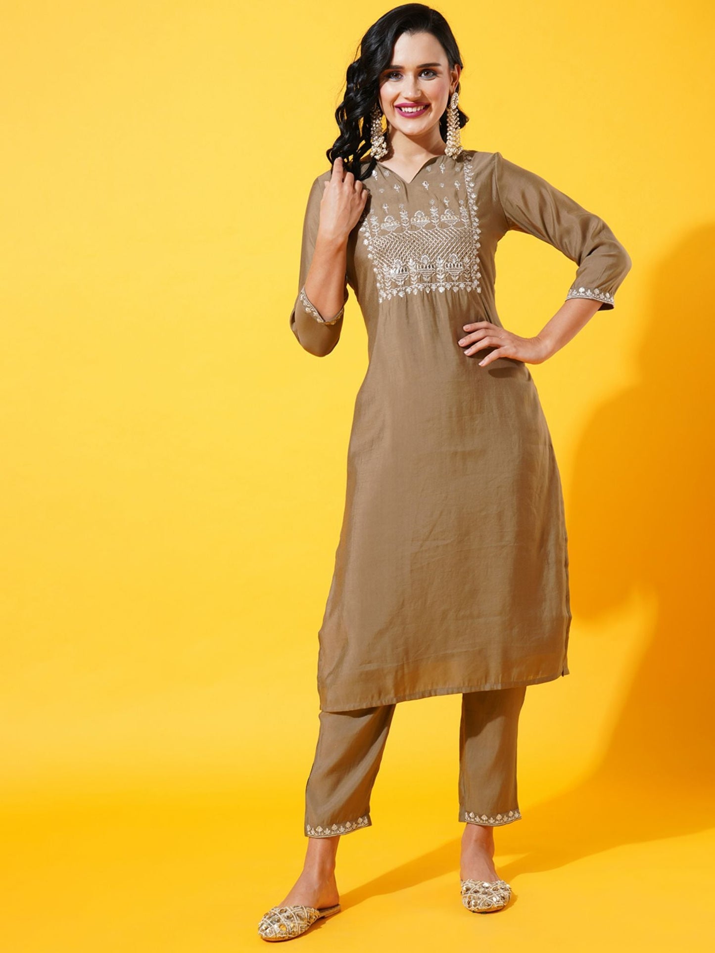 Heeposh Women Ethnic Motifs Embroidered Kurta with Dupatta (Set of 3)