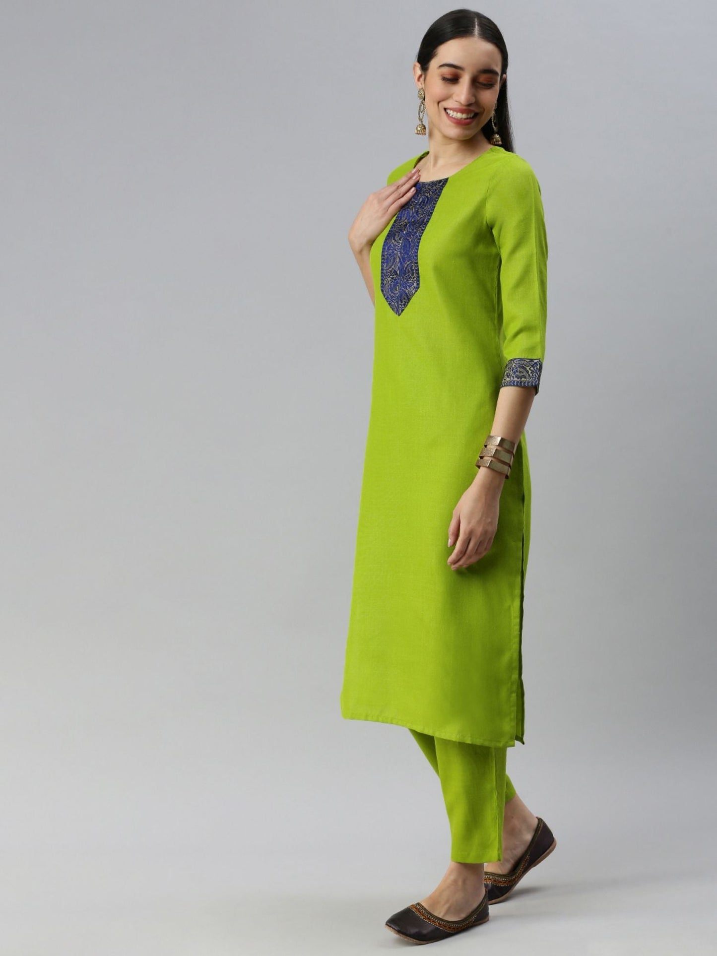 Heeposh Women Green Paisley Jacquard Yoke Design Kurta with Dupatta (Set of 3)