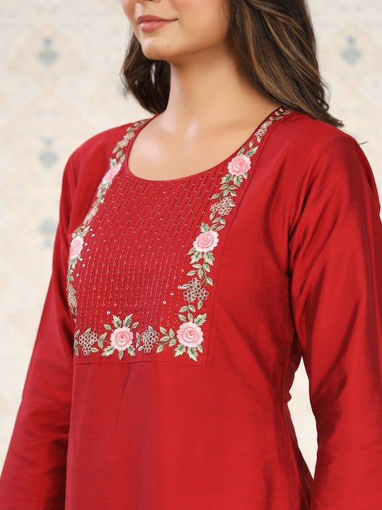 House of Pataudi Floral Embroidered Kurta