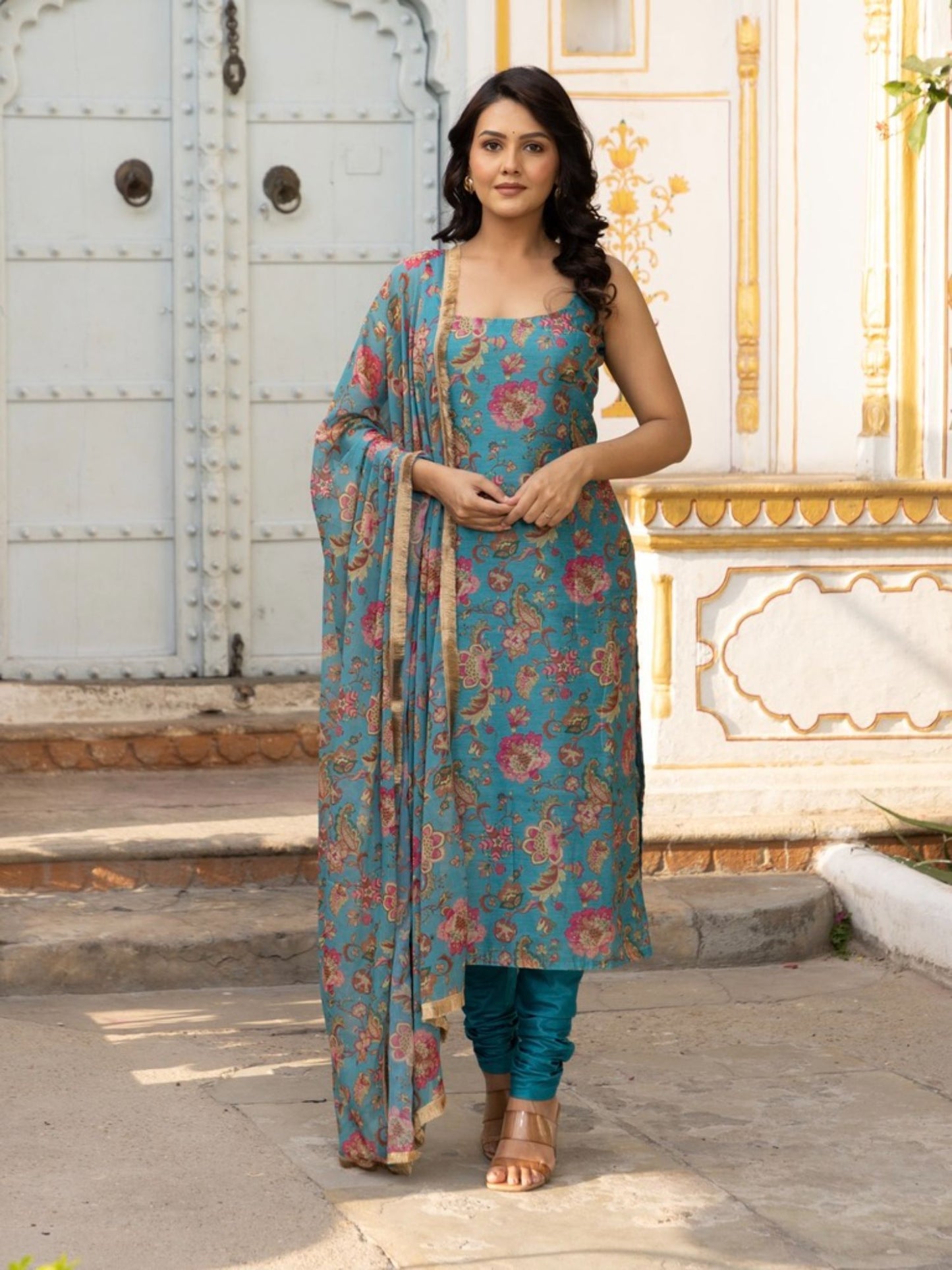 ONEWE INDIA Pihu Suit (Set of 3)