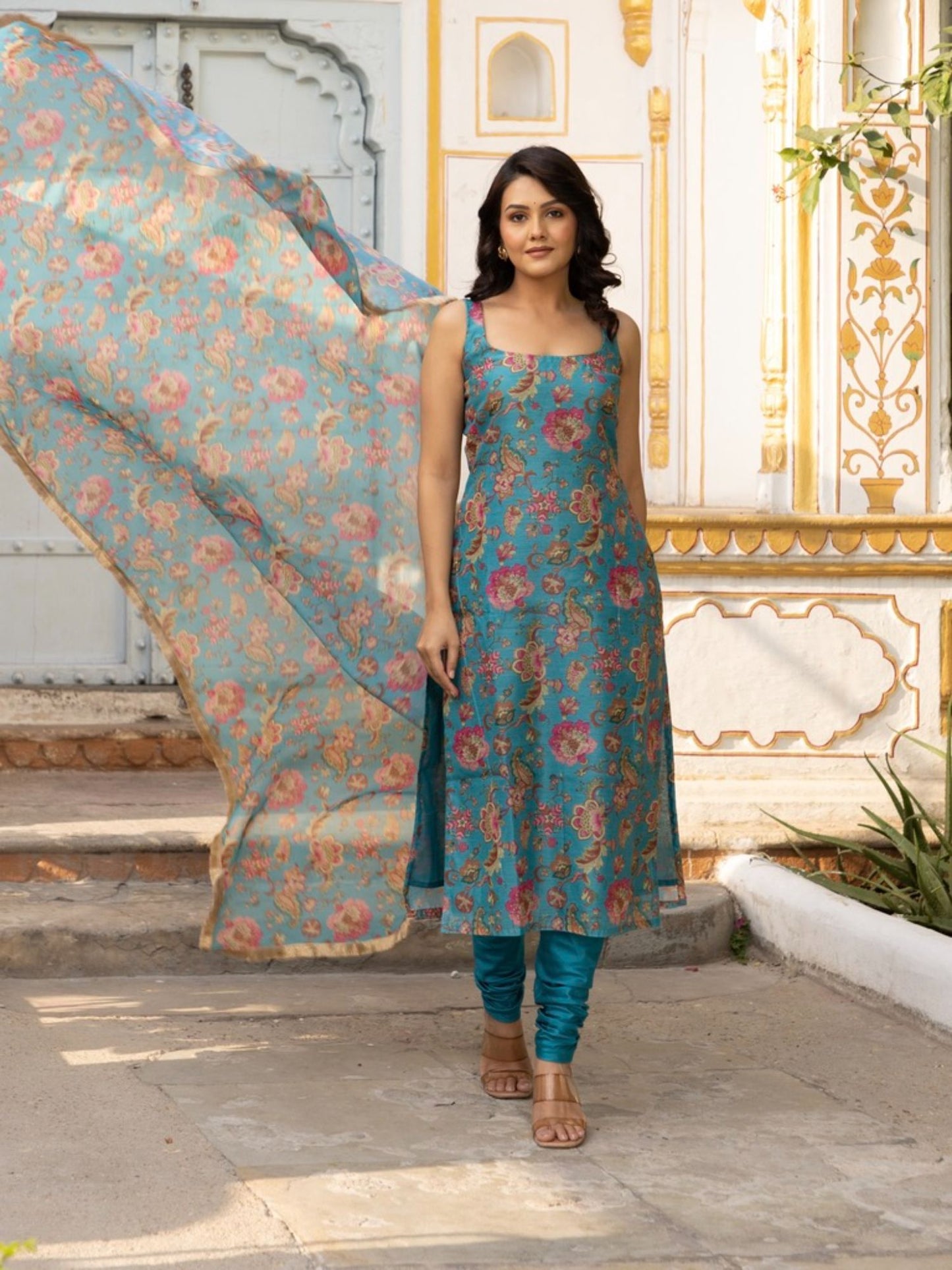 ONEWE INDIA Pihu Suit (Set of 3)