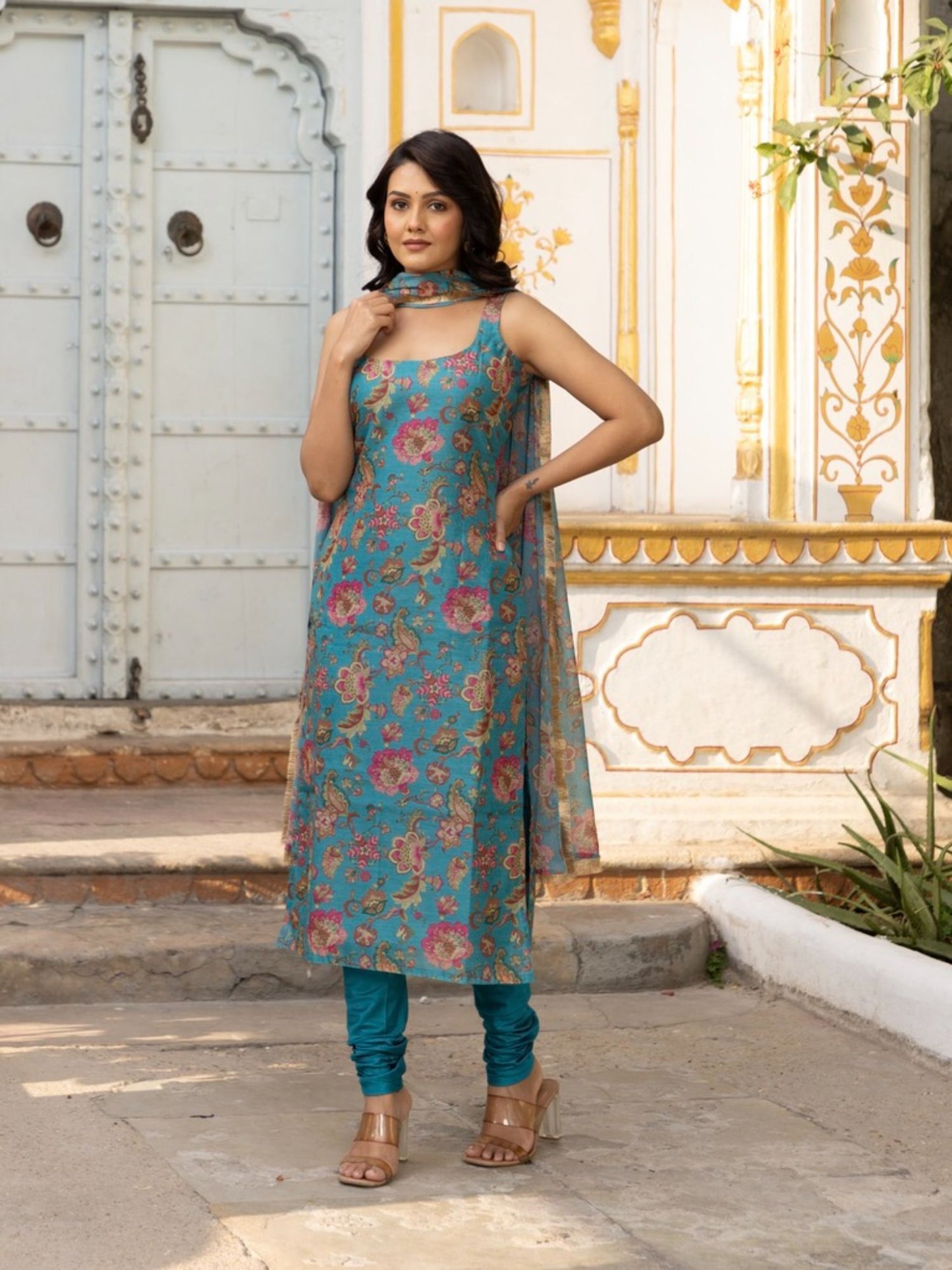 ONEWE INDIA Pihu Suit (Set of 3)