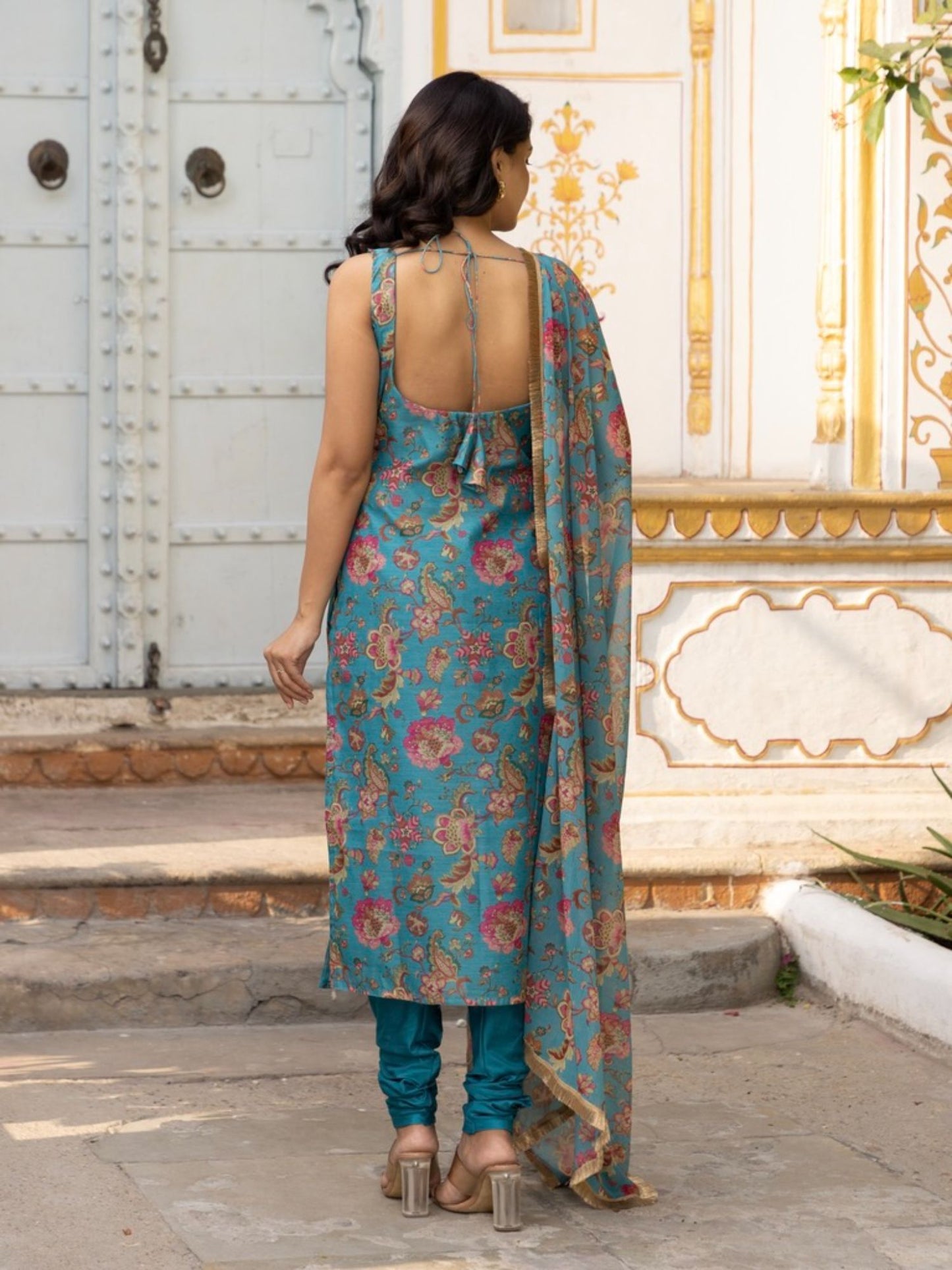 ONEWE INDIA Pihu Suit (Set of 3)