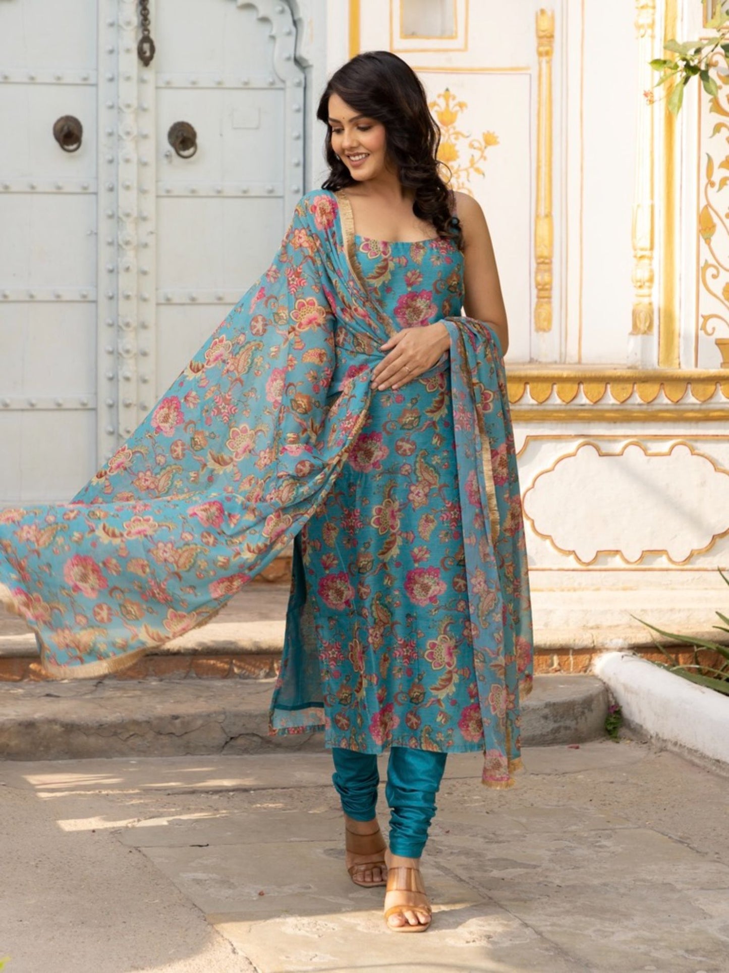 ONEWE INDIA Pihu Suit (Set of 3)