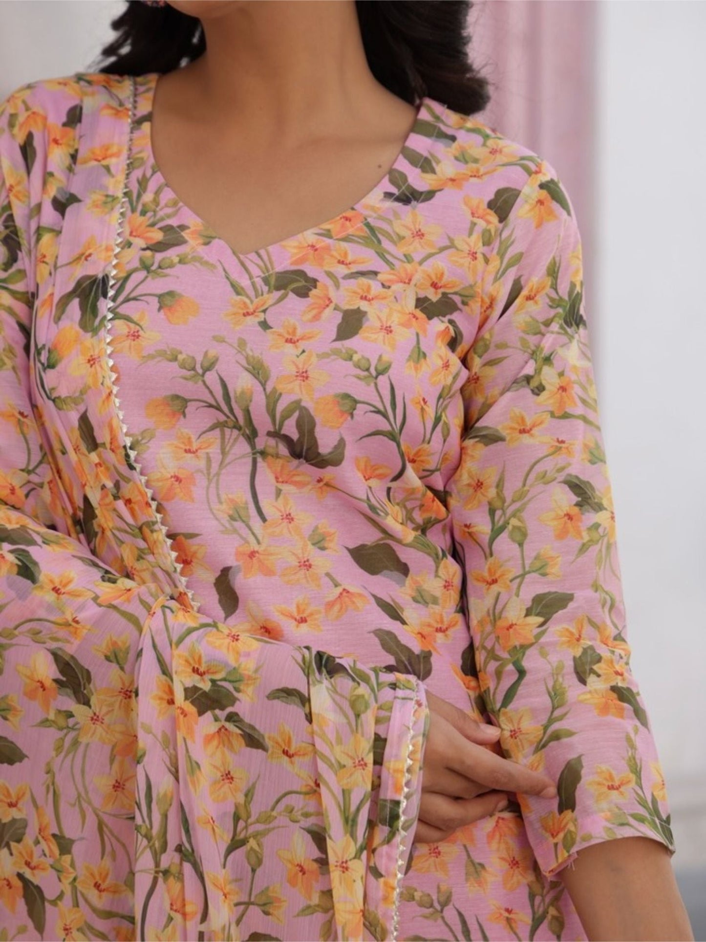 ONEWE INDIA Aarti Suit (Set of 3)