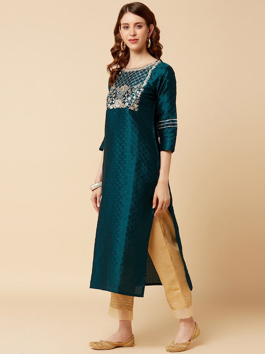 Varanga Women Green & Gold-Toned Embellished Yoke Design Straight Kurta