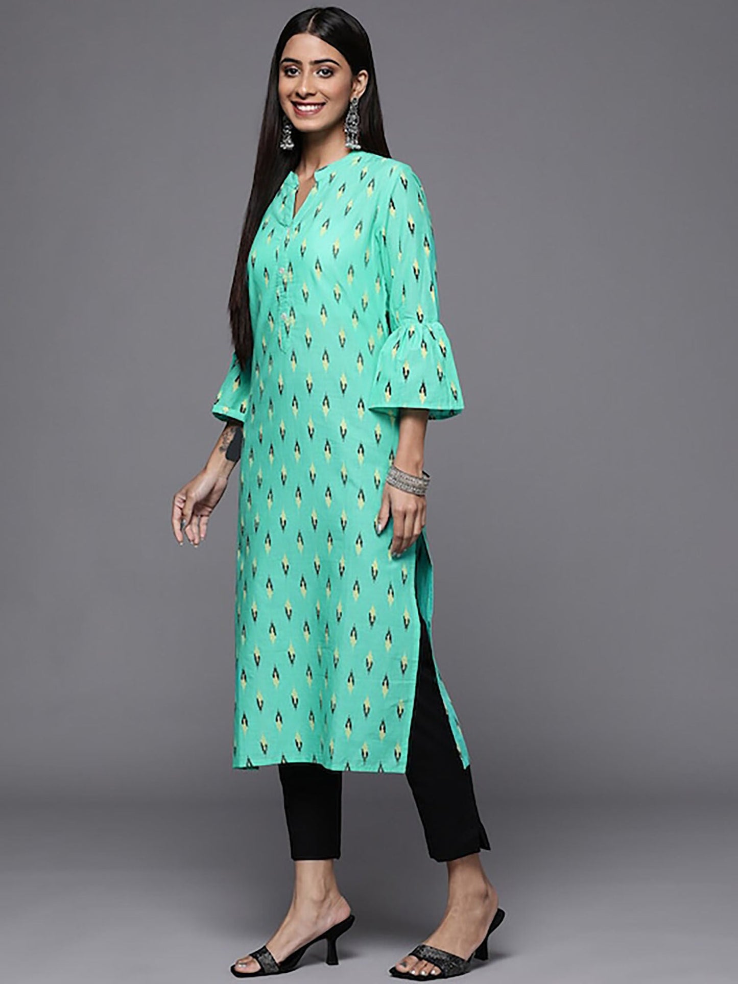 KSUT Turquoise Printed Straight Kurta with Mandarin Collar