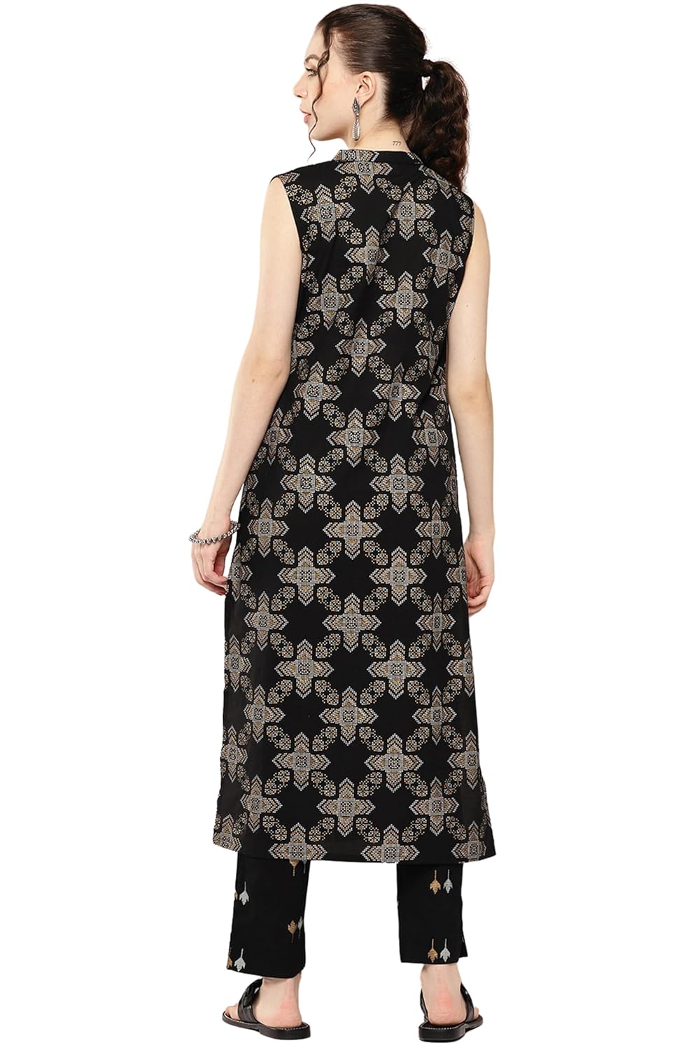 Janasya Women's Black Cotton Ethnic Motif Printed Kurta with Pant