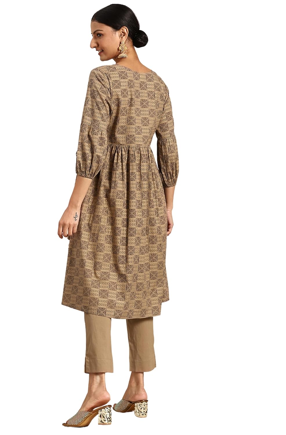 Janasya Women's Brown Cotton Ethnic Motifs Foil Printed Kurta with Pant