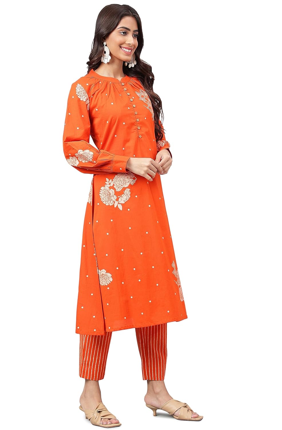 Janasya Women's Orange Cotton Floral Printed Kurta with Pants