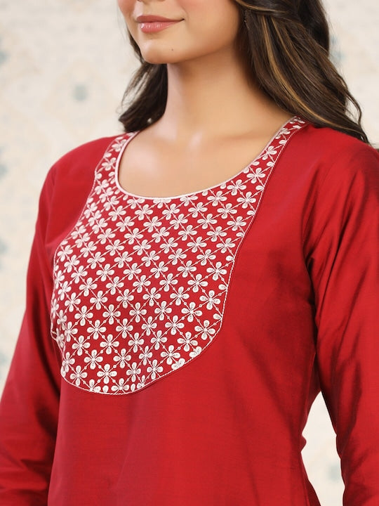 House of Pataudi Floral Embroidered Kurta