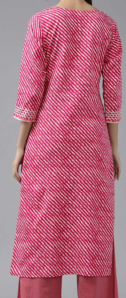 Yufta Women Pink Leheriya Printed Gotta Patti Kurta