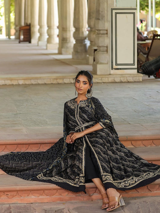 Scakhi Bandhani Printed Thread Work Kurta with Trousers & With Dupatta