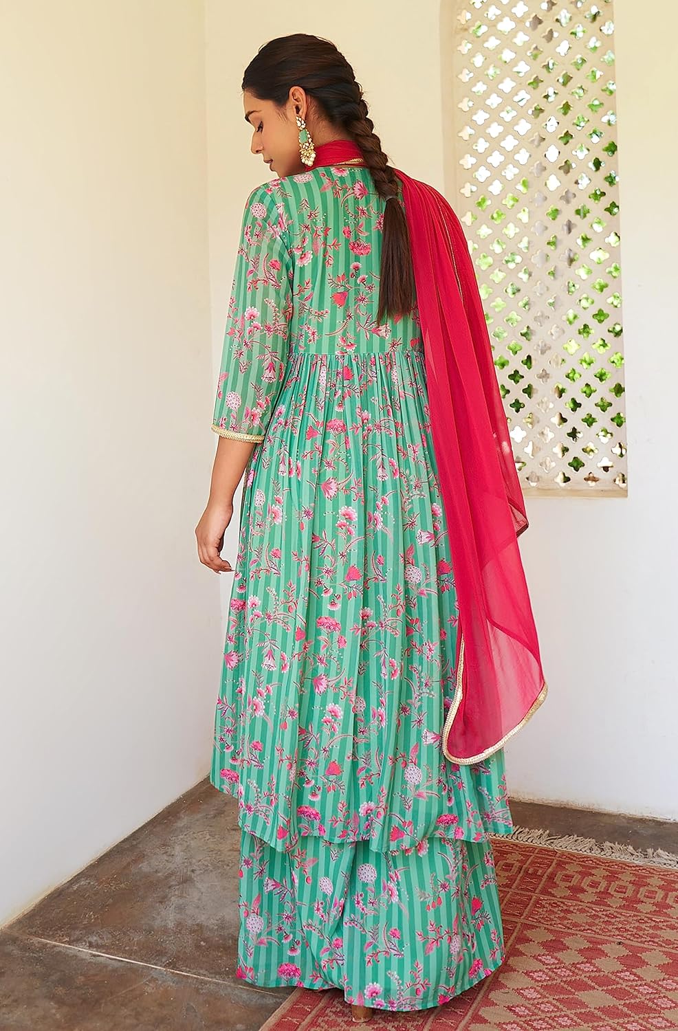 Janasya Women's Georgette Digital Floral Printed Embellished Kurta Set Green