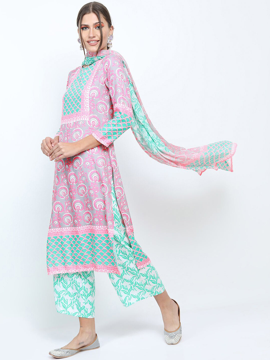 Vishudh Women Grey Floral Printed Straight Kurti with Trousers & With Dupatta