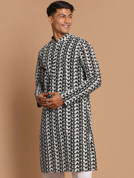 Vastramay Men Black & White Chikankari Embroidered Pure Cotton Straight Kurta
