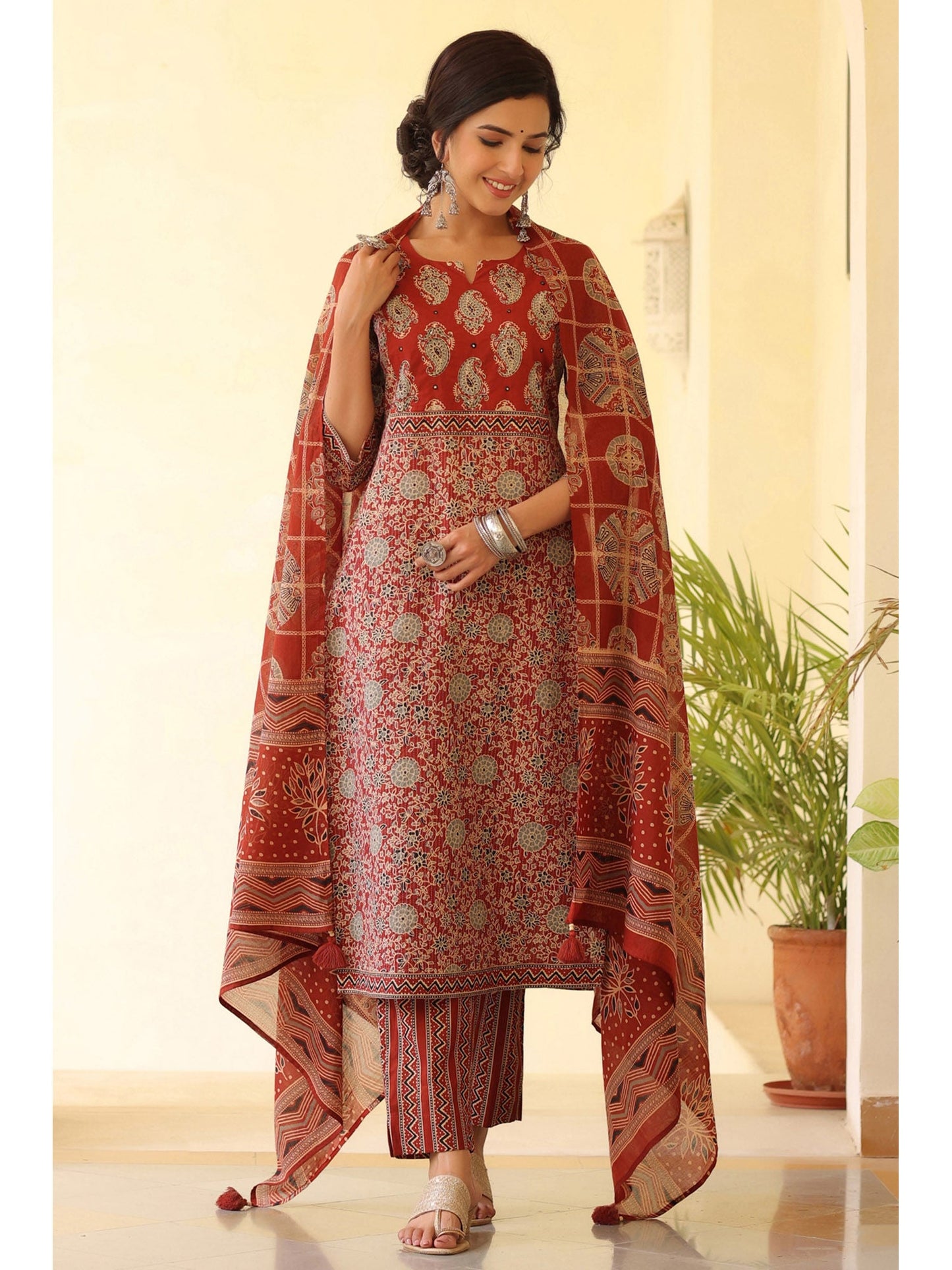 PIROH Womens Floral Print Kurta Pant Dupatta Set (Set of 3)